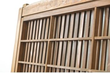 アンティーク建具　和の風情が感じられる裏障子付き格子戸1枚(障子戸、引き戸)(R-064074)