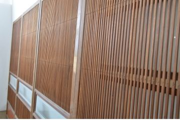 アンティーク建具　腰板欅(ケヤキ)材　和の風情が感じられる裏ガラス入り格子戸4枚セット(ガラス帯戸、引き戸、ガラス戸)(R-064076)
