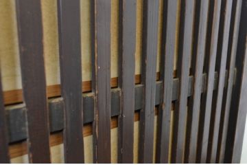 アンティーク建具　和の風情が感じられる裏障子付き格子戸1枚(障子戸、引き戸)(R-064080)
