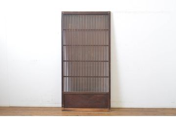 アンティーク建具　腰板欅(ケヤキ)材　和モダンな空間づくりにおすすめの荒格子戸1枚(引き戸)(R-064081)