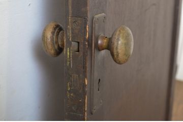 アンティーク建具　ペイント仕上げ限定　落ち着いた雰囲気を演出するドア1枚(扉、木製扉)(R-064086)