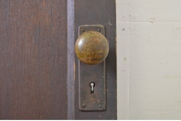 アンティーク建具　ペイント仕上げ限定　落ち着いた雰囲気を演出するドア1枚(扉、木製扉)(R-064086)