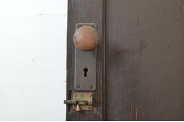 アンティーク建具　ペイント仕上げ限定　レトロな空間づくりが叶うドア1枚(扉、木製扉)(R-064090)