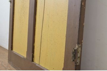 アンティーク建具　ペイント仕上げ限定　レトロな雰囲気を醸し出すドア1枚(扉、木製扉、玄関ドア)(R-064098)