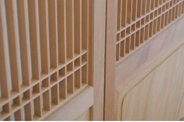 中古　高級品　和の空間づくりにおすすめ!数寄屋の鏡板一枚板障子戸4枚セット(引き戸、格子戸)(R-064101)