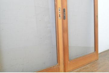 中古　大判スモークガラス入り　シンプルな数寄屋のガラス戸2枚セット(引き戸)(R-064102)