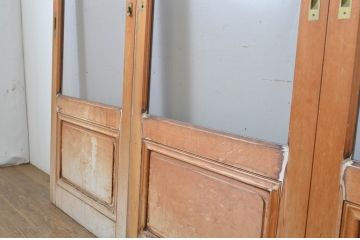 中古　ペイント仕上げ限定　大判スモークガラス入り　シンプルな数寄屋の幅狭ガラス戸4枚セット(引き戸)(R-064103)