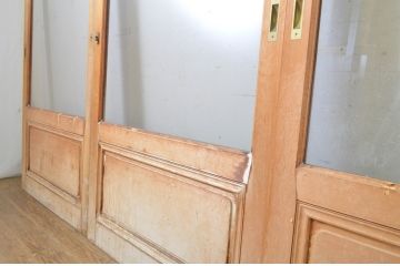 中古　ペイント仕上げ限定　大判スモークガラス入り　背の高い数寄屋のガラス戸4枚セット(引き戸)(R-064109)
