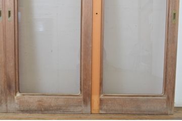 アンティーク建具　シンプルなデザインでどんなテイストにも取り入れやすい幅狭ガラス戸4枚セット(引き戸)(R-064110)