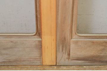 アンティーク建具　シンプルなデザインでどんなテイストにも取り入れやすい幅狭ガラス戸4枚セット(引き戸)(R-064110)