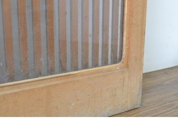 中古　スモークガラス入り　和の風情が感じられる数寄屋の玄関戸2枚セット(ガラス戸、格子戸、ガラス入り格子戸、荒格子戸、引き戸)(R-064111)