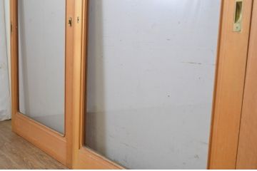 中古　スモークガラス入り　シンプルで取り入れやすい数寄屋の大判ガラス戸4枚セット(引き戸)(R-064112)