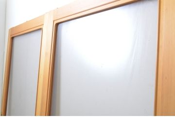 中古　スモークガラス入り　シンプルで取り入れやすい数寄屋の大判ガラス戸4枚セット(引き戸)(R-064113)
