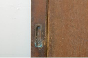 アンティーク建具　どこか懐かしい雰囲気漂う引き戸2枚セット(ガラス戸、板戸)(R-064115)
