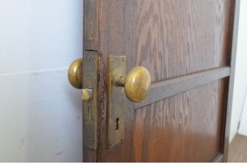 アンティーク建具　大正ロマン!!　レトロな空間づくりにオススメな背の高いダイヤガラスドア1枚(扉、ガラス戸、木製扉)(R-064117)