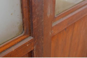アンティーク建具　レーザー組子入り　上質な和の趣を感じさせる組子帯戸2枚セット(引き戸、ガラス帯戸)(R-064119)