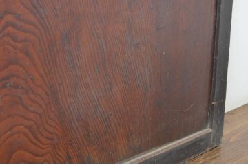 アンティーク建具　漆塗り　杉材一枚板　杢目の良い板戸2枚セット(帯戸、引き戸)(R-064123)