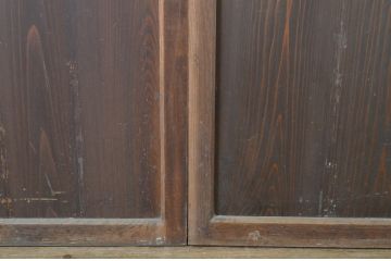 アンティーク建具　枠欅(ケヤキ)材　趣のある和空間におすすめの幅広帯戸2枚セット(板戸、引き戸)(R-064124)