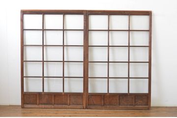 アンティーク建具　上品な和の空間づくりにおすすめの幅広ガラス戸2枚セット(引き戸)(R-064130)