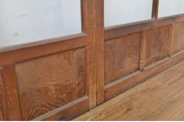 アンティーク建具　上品な和の空間づくりにおすすめの幅広ガラス戸2枚セット(引き戸)(R-064131)