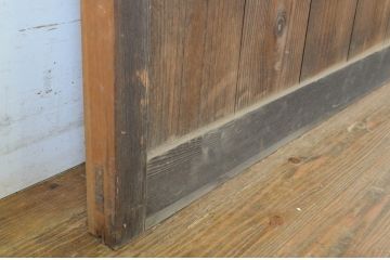 アンティーク建具　経年による風合いが味わい深い格子蔵戸1枚(玄関戸、引き戸)(R-064134)