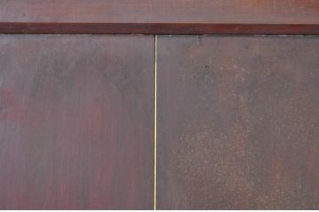 アンティーク建具　漆塗り　総欅(ケヤキ)材　重厚感のある佇まいが魅力の蔵戸1枚(玄関戸、引き戸)(R-064135)