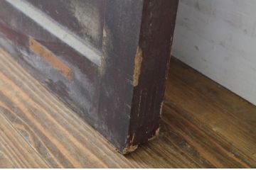 アンティーク建具　漆塗り　総欅(ケヤキ)材　重厚感のある佇まいが魅力の蔵戸1枚(玄関戸、引き戸)(R-064135)