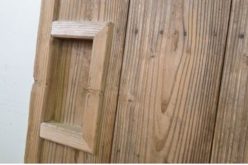 アンティーク建具　杉材　枯れた味わいのある蔵戸1枚(玄関戸、木製戸、引き戸)(R-064138)