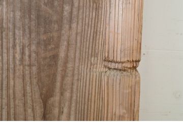 アンティーク建具　杉材　枯れた味わいのある蔵戸1枚(玄関戸、木製戸、引き戸)(R-064138)