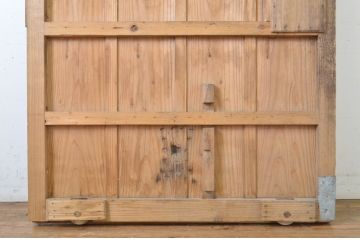アンティーク建具　杉材　枯れた味わいのある蔵戸1枚(玄関戸、木製戸、引き戸)(R-064138)