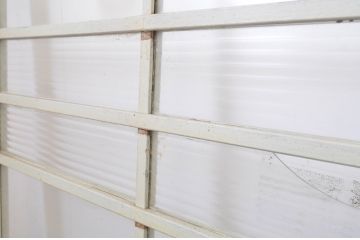 アンティーク建具　レトロな雰囲気たっぷりな背の高い店舗用ガラス戸3枚セット(引き戸)(R-064140)