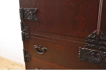 中古　美品　埼玉県 伝統工芸品　武州箪笥　佐久間作　上質な和の空間づくりにおすすめの和タンス(着物箪笥、衣装たんす、チェスト、引き出し)(R-064145)