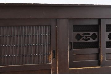 和製アンティーク　凛とした美しさが上品な和を演出してくれる近江水屋箪笥サイドボード(食器棚、戸棚、収納棚、キャビネット)(R-064152)