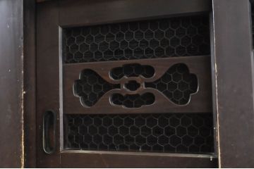 和製アンティーク　凛とした美しさが上品な和を演出してくれる近江水屋箪笥サイドボード(食器棚、戸棚、収納棚、キャビネット)(R-064152)