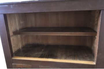 和製アンティーク　凛とした美しさが上品な和を演出してくれる近江水屋箪笥(食器棚、戸棚、収納棚、キャビネット、重ね箪笥)(R-064154)