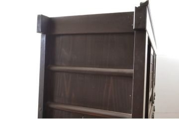 和製アンティーク　凛とした美しさが上品な和を演出してくれる近江水屋箪笥(食器棚、戸棚、収納棚、キャビネット、重ね箪笥)(R-064154)