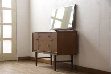 イギリスビンテージ　チーク材　北欧テイストのお部屋におすすめ!!洗練された佇まいが美しいドレッシングチェスト(ドレッサー、鏡台、化粧台、ミラー、ヴィンテージ)(R-064159)