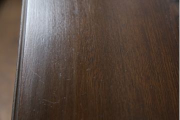 イギリスアンティーク　小振りなサイズ感で使いやすいオーク材の本棚(書棚、飾り棚、ラック、収納棚)(R-064160)