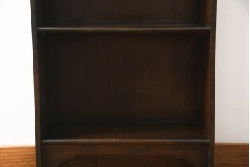 イギリスアンティーク　小振りなサイズ感で使いやすいオーク材の本棚(書棚、飾り棚、ラック、収納棚)(R-064160)