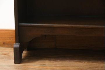イギリスアンティーク　小振りなサイズ感で使いやすいオーク材の本棚(書棚、飾り棚、ラック、収納棚)(R-064160)