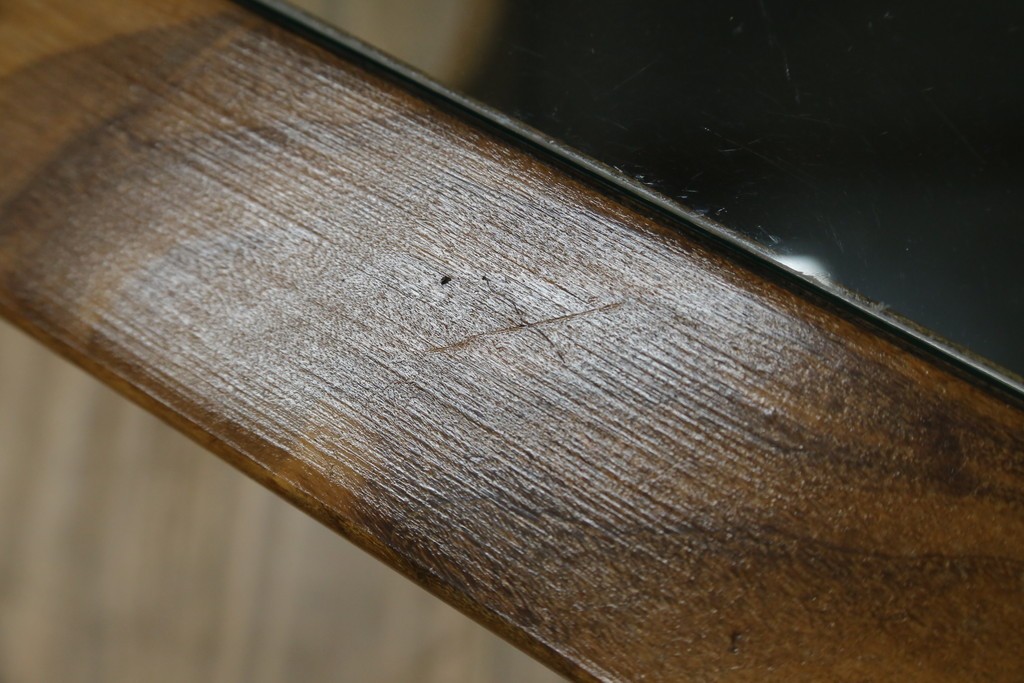 イギリスビンテージ　G-PLAN(ジープラン)　Fresco(フレスコ)　ガラストップがおしゃれなローテーブル　(R-064162)