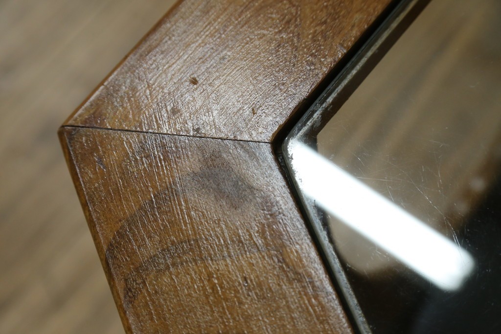 イギリスビンテージ　G-PLAN(ジープラン)　Fresco(フレスコ)　ガラストップがおしゃれなローテーブル　(R-064162)