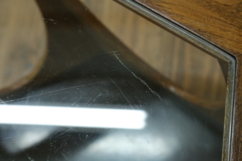 イギリスビンテージ　G-PLAN(ジープラン)　Fresco(フレスコ)　ガラストップがおしゃれなローテーブル　(R-064162)