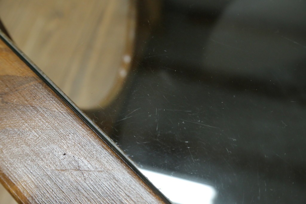 イギリスビンテージ　G-PLAN(ジープラン)　Fresco(フレスコ)　ガラストップがおしゃれなローテーブル　(R-064162)