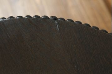 イギリスアンティーク　オーク材　ツイストレッグが目を惹く折り畳みコーヒーテーブル(カフェテーブル、ラウンドテーブル、センターテーブル、折りたたみテーブル)(R-064164)