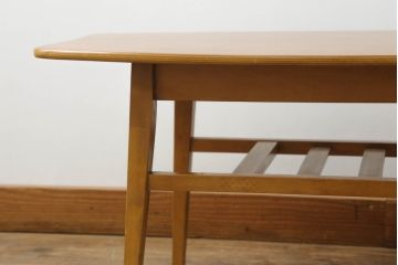 イギリスヴィンテージ　John Watts　ビーチ材・天板チーク材　シンプルな造りながら天板のデザインがおしゃれなローテーブル(センターテーブル、リビングテーブル、コーヒーテーブル、ビンテージ)(R-064168)