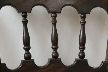 中古　松本民芸家具　#49型A　背もたれの美しいデザインが印象的なワイコムチェア2脚セット(板座チェア、ダイニングチェア、椅子、イス)(定価2脚で約22万円)(R-064180)