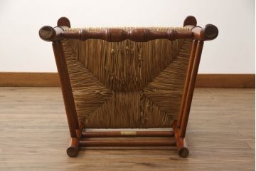 中古　美品　松本民芸家具　ナラ材　漆塗り　背面の曲線デザインが優美なラダーバックアームチェア(椅子、イス、ダイニングチェア、ハイバックチェア)(定価約40万円)(R-064183)