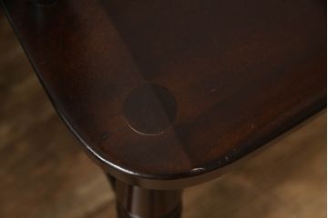 中古　美品　松本民芸家具　#44A型　クラシカルなデザインが美しいウィンザーチェア2脚セット(アームチェア、板座チェア、ダイニングチェア、椅子、イス、ウインザーチェア)(定価1脚で約20万円)(R-064185)