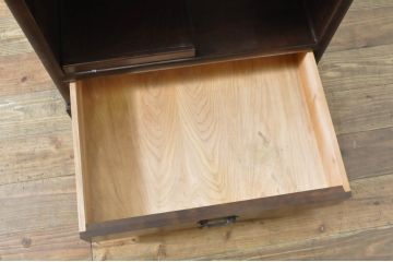 中古　美品　松本民芸家具　上品な佇まいが魅力!!分厚い材で造られたポットワゴン(茶棚、お座敷ワゴン、サイドボード)(R-064187)